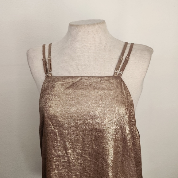 Shein Halter Curve Draped Back Foil Sleeveless Top Gold Plus Size 2X - Picture 5 of 12